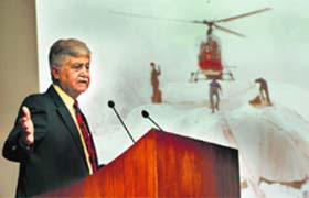 Former Army chief General Ved Prakash Malik shares stories of valour with students of Sat Paul Mittal School in Ludhiana on Tuesday