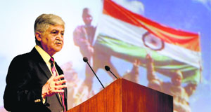 Former Army Chief General Ved Prakash Malik at Sat Paul Mittal School in Ludhiana.