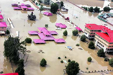 The flooded Lal Chowk area of Srinagar. Many parts of the city are still inundated.