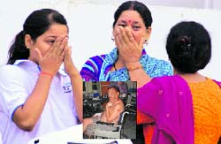 Family members of the robbery victim; and (inset) injured Surendra Thapliyal at the CMI Hospital in Dehradun on Wednesday. Tribune photos: Abhudaya Kotnala