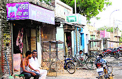 Meat shops situated close to the slaughter house near Sanjay Nagar in Bathinda
