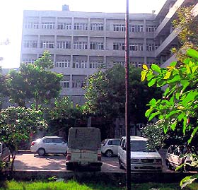 The building of Guru Nanak Dev Hospital in Amritsar.