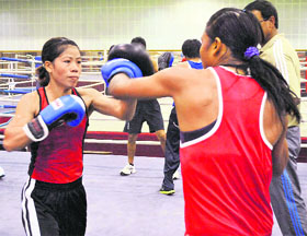 Asiad-bound women boxers, gymnasts and cyclists had complained of unhygienic food at the training camp in New Delhi.