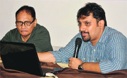 Dr Nishant Nawani, corneal surgeon, addresses mediapersons in Dehradun on Friday. A Tribune photograph