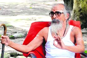 Matra Sadan Ashram founder Swami Shivanand talks about illegal quarrying on the Ganga riverbed in Haridwar