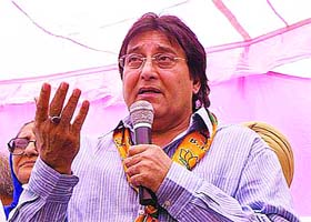 Vinod Khanna