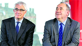 Scottish National Party leader Alex Salmond (R) is in favour of independence, while former Labour Chancellor of the Exchequer Alasdair Darling is opposing it. 