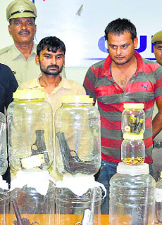 The thieves in custody of the Gurgaon crime branch.
