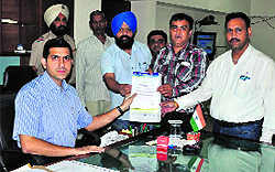 Members of the Raksha Jyoti Foundation submit a memorandum to DC Rajat Aggarwal in Ludhiana