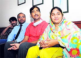 Sazida with her husband Sher Afzal (third from left) at Fortis Hospital in Mohali. 