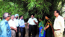 Officials of the Punjab Forest Department interact with botany teachers after the inauguration of a seminar-cum-workshop at Panjab University on Thursday