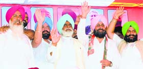 PPCC chief Partap Singh Bajwa and other Congress leaders at the party's rally.