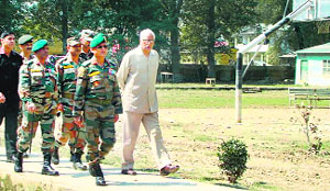 Governor NN Vohra at the Badami Bagh Cantonment in Srinagar to review the relief and restoration operation in the Valley.