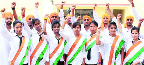 Students of media and fashion technology department of St Soldier Group of Institutions celebrate Shaheed Bhagat Singhsanniversary in Jalandhar on Saturday.