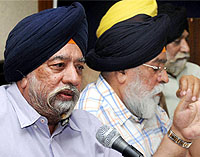 Paramjit Singh Sarna, president of the Shiromani Akali Dal (Delhi) , addresses a press conference in New Delhi on Tuesday