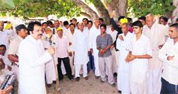 Kuldeep Bishnoi addresses a gathering at Chuli Bagrian village in the Adampur assembly segment. Photo: Bansi Lal Basniwal