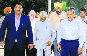 Union Minister Dr Jitendra Singh, former President Dr Abdul Kalam and IMTECH Director Dr Girish Sahni in Chandigarh on Tuesday. 