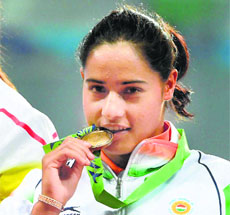 Annu Rani after winning the bronze medal in the womens javelin throw in Incheon on Wednesday.