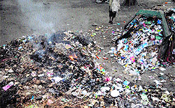 A garbage heap inside Government Medical College was set on fire at the time a function to kick off the Swachh Bharat Abhiyan was being held in Amritsar on Thursday