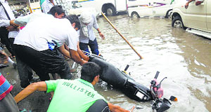  A view of a submerged underpass at Samalkha.