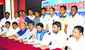 Activists of the Bhartiya Valmiki Dharam Samaj address the media in Ludhiana.