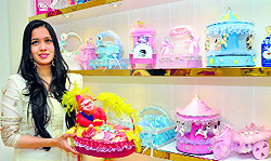 Bhavna Singh showcasing the gifting options
