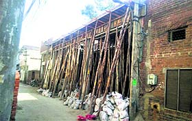 A building being constructed in Ward Number 70 without adhering to full bylaws. 