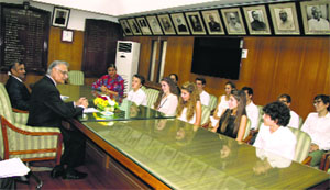UT Administrator Shivraj V Patil interacts with Italian students at the Punjab Raj Bhawan in Chandigarh on Thursday.