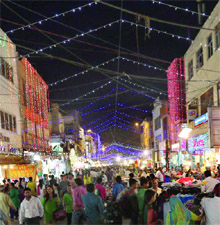 People throng Karol Bagh market for Diwali shopping in New Delhi on Wednesday.