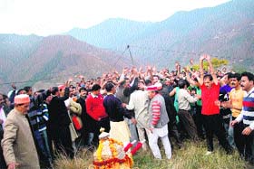 People ready for the Khila festival at Khila Bharach top at Bateuri in Mandi