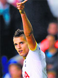 Tottenham Hotspurs Erik Lamela celebrates his goal against Asteras Tripolis during their Europa League match in London on Thursday. AFP