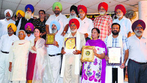 Sirjandhara, in collaboration with Punjabi Sahit Academy, honoured four litterateurs for their achievements in Ludhiana on Saturday.