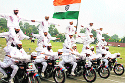 Punjab Police jawans at the inauguration of the 63rd All India Police Cluster 2014 Basketball, Handball, Kabaddi and Volleyball Championship in Jalandhar on Sunday