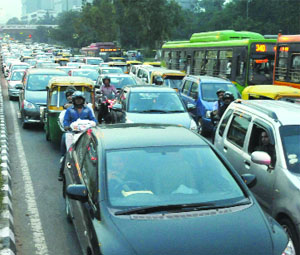 Heavy traffic jam on Vikas Marg at ITO Yamuna Ghat in New Delhi on Wednesday.