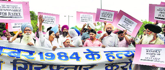 A file photo of the victims of the anti-Sikh riots protesting at Rajghat in 2013. The State is either ill-equipped or unwilling to punish those guilty of perpetrating violence in these riots. If the troops had been called in earlier, at least the lives of about 2,000 people could have been saved.