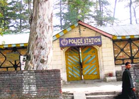 The 95-year-old building of the Palampur police station, built by the British, on the verge of collapse