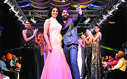 Actor-model Koena Mitra with designer AD Singh on the first day of Punjab International Fashion Week in Ludhiana