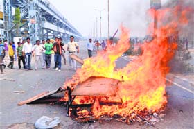 Seeking compensation for their land, farmers protest in Mathura on Saturday