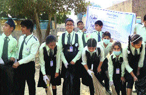 Students of Mount Litera Zee School participate in the Swachh Bharat Campaign in Bathinda on Monday.