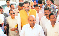 Union Minister for Social Justice & Empowerment Thaawar Chand Gehlot (second from right) at the BJP office in Sector 33, Chandigarh, on Monday. A Tribune photograph