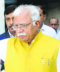Chief Minister Manohar Lal Khattar outisde the Vidhan Sabha in Chandigarh on Wednesday. Tribune photo: Manoj Mahajan