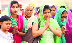 The day was marked by offering of prayers at the historic gurdwara located in Bathinda Fort