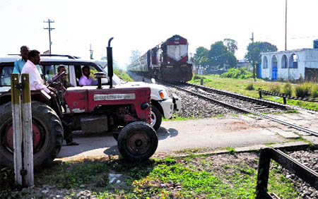 A railway track in the Nakronda area does not have any safety barricading. Such negligence on the part of the Railway Department could lead to a major accident. 