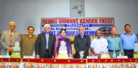 Yogendra Durlabhji (2nd from L), Rangasamy Elango (3rd from R) and Prof Vijay Barse (extreme right) at the award ceremony of the Nehru Sidhant Kender Trust