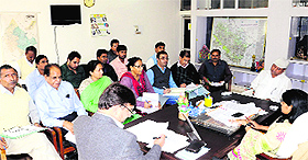 Chief Development Officer Ranjana meets officials at Vikas Bhawan, Roshanabad, in Haridwar on Monday. 