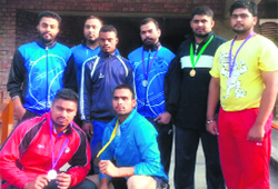The winning team of SGGS College, Sector 26.