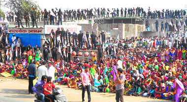 Sant Rampals followers gather outside Satlok Ashram at Barwala in Hisar district on Tuesday. Photo: Manoj Dhaka