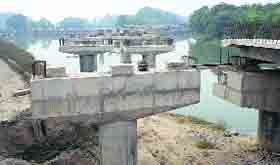 The incomplete new bridge.