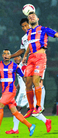 NorthEast United held FC Pune City to a goalless draw in Pune on Saturday. It is the seventh goalless draw in ISL -2014 and the fifth in last seven matches.