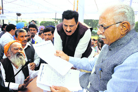 Chief Minister Manohar Lal Khattar during khula darbar at the Circuit House in Kurukshetra on Sunday.